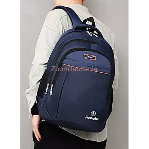 Spacious backpack - 3/4