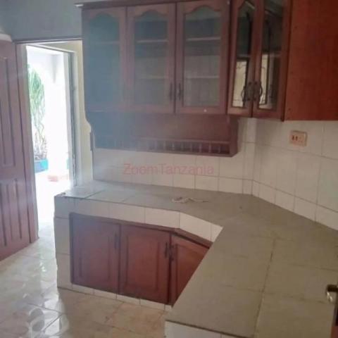 3BEDROOM HOUSE FOR RENT AT KWA MROMBOO, ARUSHA - 4/5