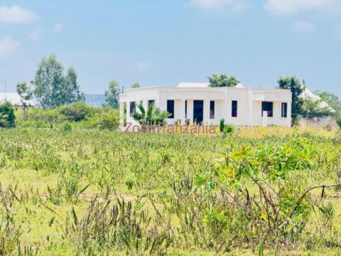 viwanja vizuri sana vinauzwa mwanza - nyashishi center - 4/6