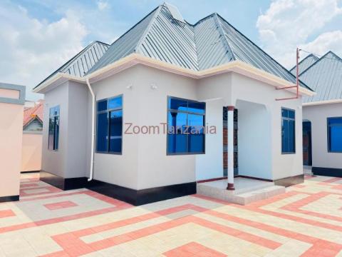 nyumba mpya zinapangishwa buswelu jirani na ofisi za halmashauri ya ilemela - 5/6