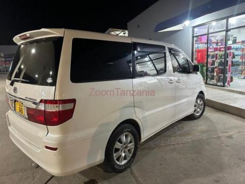 Toyota Alphard - 4/5