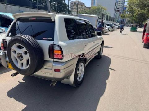 Rav 4.     2000 - 6/6