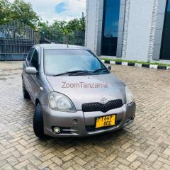 Toyota Vitz old model Rs