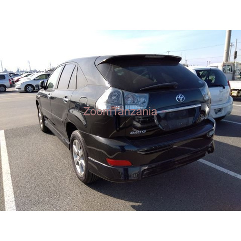 Toyota Harrier - 2/4