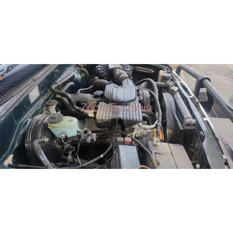 TOYOTA HILUX DOUBLE CABIN 2.8L - 2/4