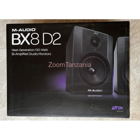 M-Audio BX8 D2