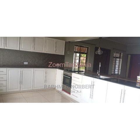 3BEDROOM FULLY FURNISHED FOR RENT IN USA RIVER-ARUSHA-TANZANIA - 3/4