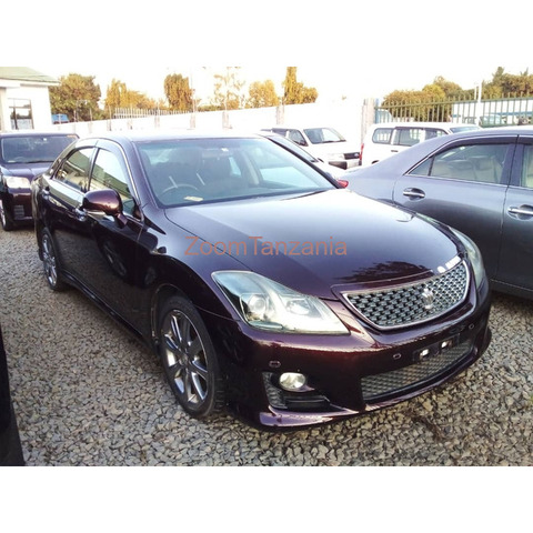 Toyota Crown 2008 - 1/4