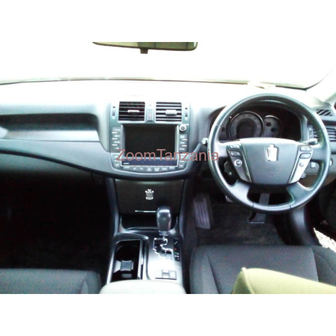 Toyota Crown 2008 - 3/4