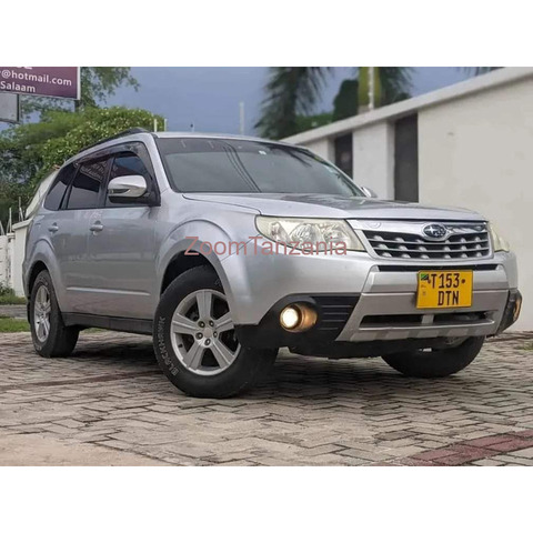 Subaru Forester XT NON-TURBO - 2/4