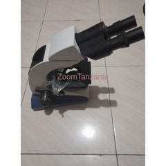 Microscope (piga)#0692885758 - 4