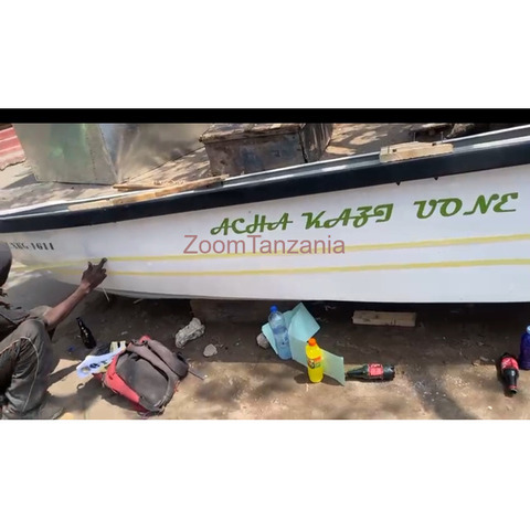 Used fiber boat for 3m price negotiable - 1/4