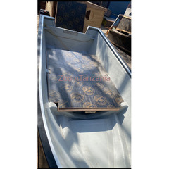 Used fiber boat for 3m price negotiable - 4