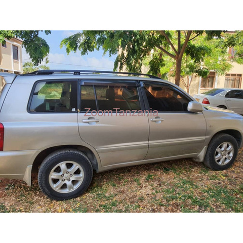 Toyota Kluger for Sale - 3/4