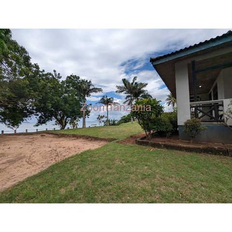 BEACH HOUSE FOR SALE @ KIGAMBONI - 3/3