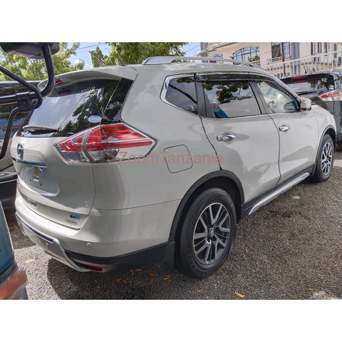 Nissan X-trail 2015 New Model, Color Brown, Engine 2000cc, Call / WhatsApp 0756 465 338 - 2/4