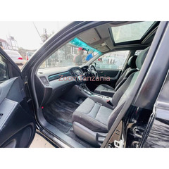 Toyota Kluger 2002 Model, V6 Engine, Sunroof - 3