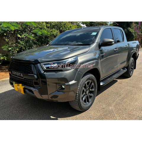 Toyota Hilux Revo Legend2020 - 1/4