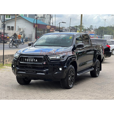 Toyota Hilux Pick-up 2022 Model Double Cabin. - 1/4