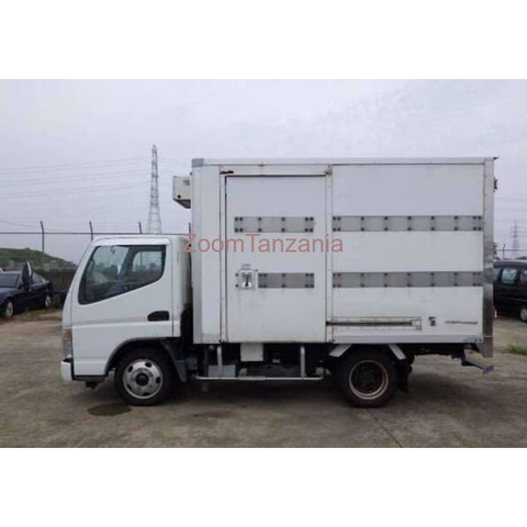 MITSUBISHI CANTER REFRIGERATOR - 2/4