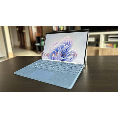 Microsoft Surface Pro 9 - 1/3