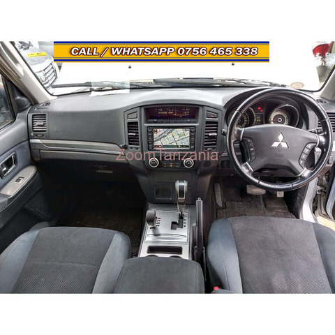 Mitsubishi Pajero 2006 Model, 4WD, 3000cc, 07 Seater, - 3/4