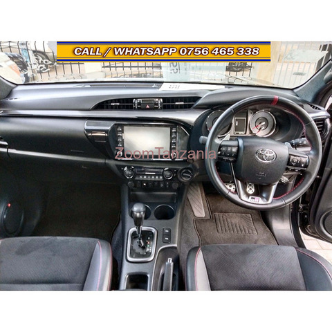 Toyota Hilux Pick-up Double Cabin New Model 2022, Diesel Engine. - 3/4