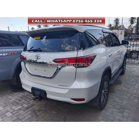 Toyota Fortuner Cruised Grade 2018 Model, Diesel Engine, 07 Seater, 4x4 - 2/4