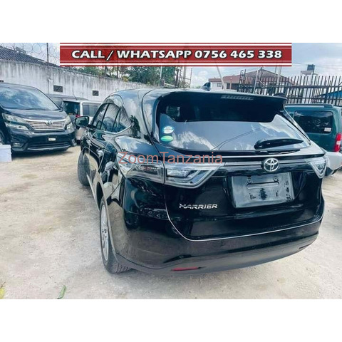 Toyota Harrier New Model 2016, (Premium Grade) Sunroof, - 2/4