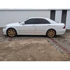 Toyota crown Athletic - 2