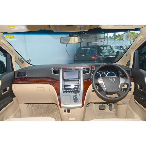 Toyota Alphard 2008 - 3/4