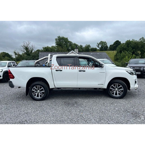 I Sell Used RHD/LHD 2020 TOYOTA HILUX AUTOMATIC DIESEL - 3/4