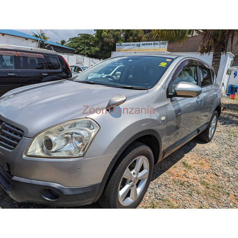 Nissan Dualis 2008 - 2/4