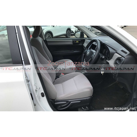 TOYOTA COROLLA AXIO 2014 - 3/4