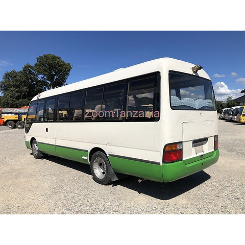 Toyota coaster - 3/4