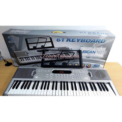 61 Keyboard Musician Note