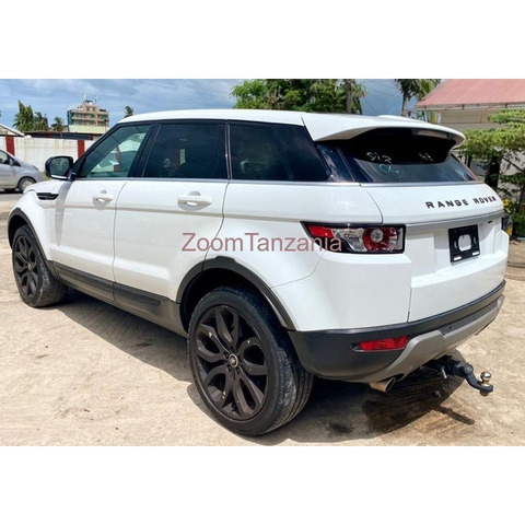 Land Rover Range Evoque Mpya - 2/4