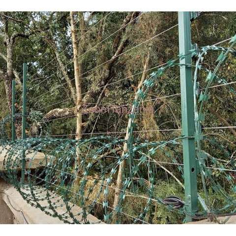 Razor Wire (small wave 5.5mtr)-diameter 50cm GREEN powder coated