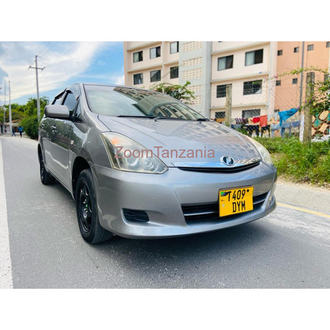 Toyota wish - 1/4