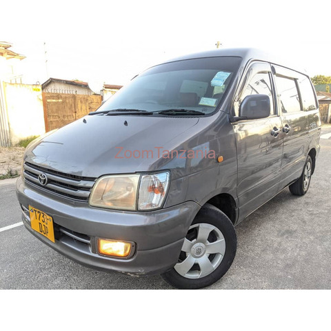 Toyota noah sr40 - 2/4