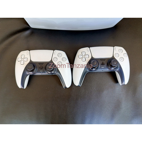 Ps5, 2 controllers, 1 game - 2/2