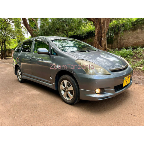 TOYOTA WISH KALI SANA IWAHI MAPEMA USILEMBE - 1/4