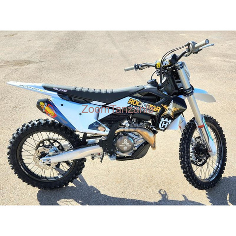 2023 Husqvarna FC 450 Rockstar Edition - 2/4