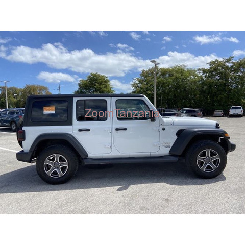 Selling My 2020 Jeep Wrangler Unlimited Sport S 4WD - 1/4