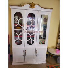 USED STUNNING GLASS CUPBOARD IN GREAT SHAPE - 3