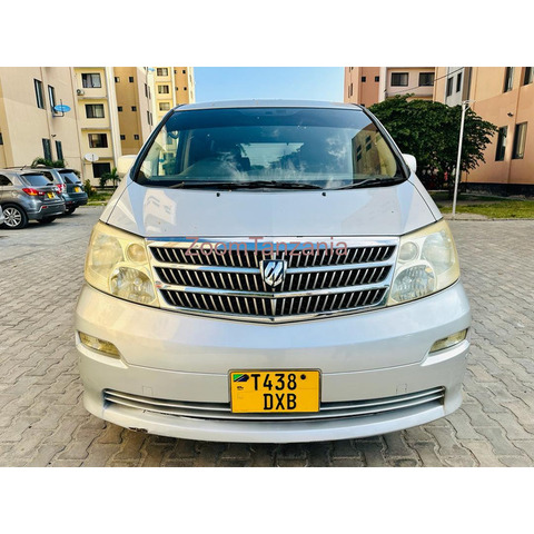 Toyota Alphard - 4/4