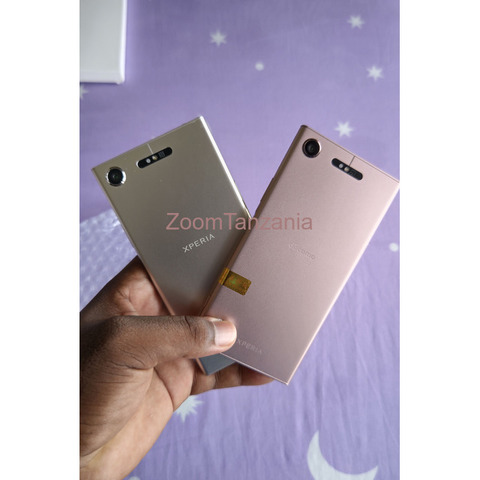 sony experia xz1 GB 64 STORAGE GB 4 RAM - 2/4