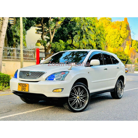 TOYOTA HARRIER - 2/4