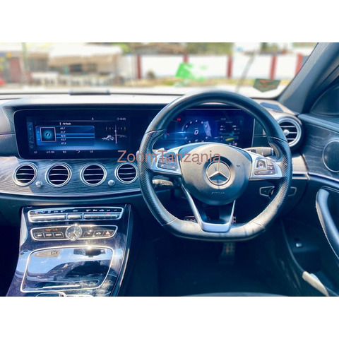 Mercedes Benz E-Class - 4/4