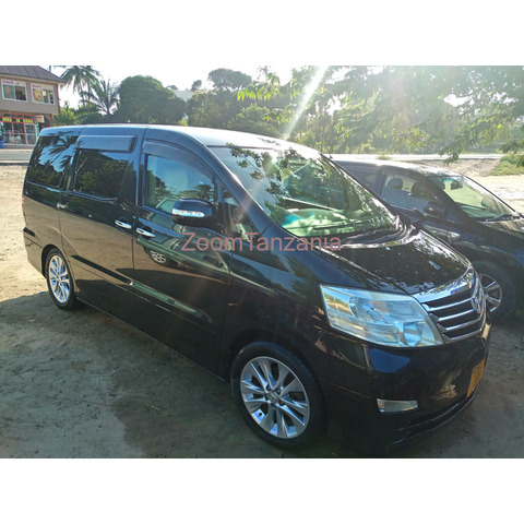 Toyota Alphard - 3/4